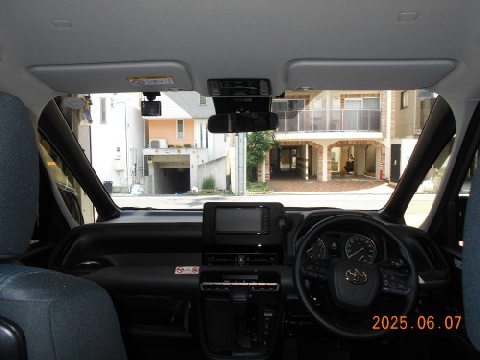 ミニバン1台入庫しました。