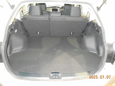 ステーションワゴン1台入庫しました。