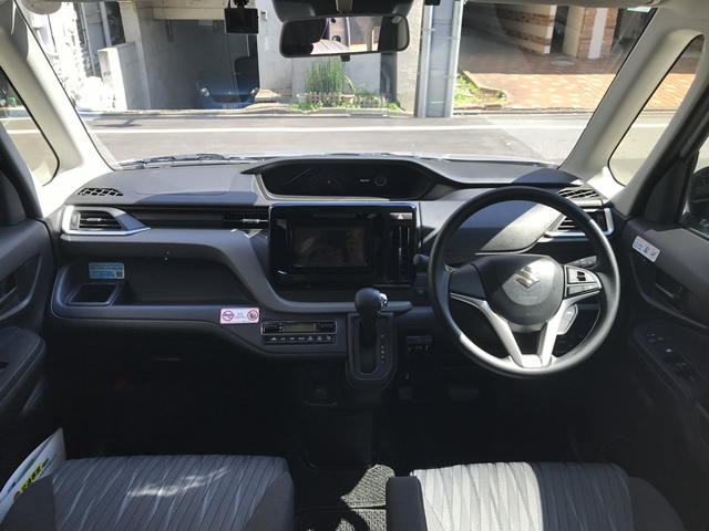 コンパクトワゴン　ソリオ　の写真2サムネイル